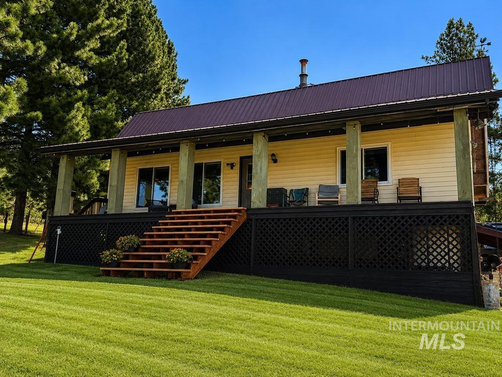 40 Atkin Lane, Cascade, Idaho 83611, 3 Bedrooms, 3 Bathrooms, Residential For Sale, Price $1,400,000,MLS 98992358