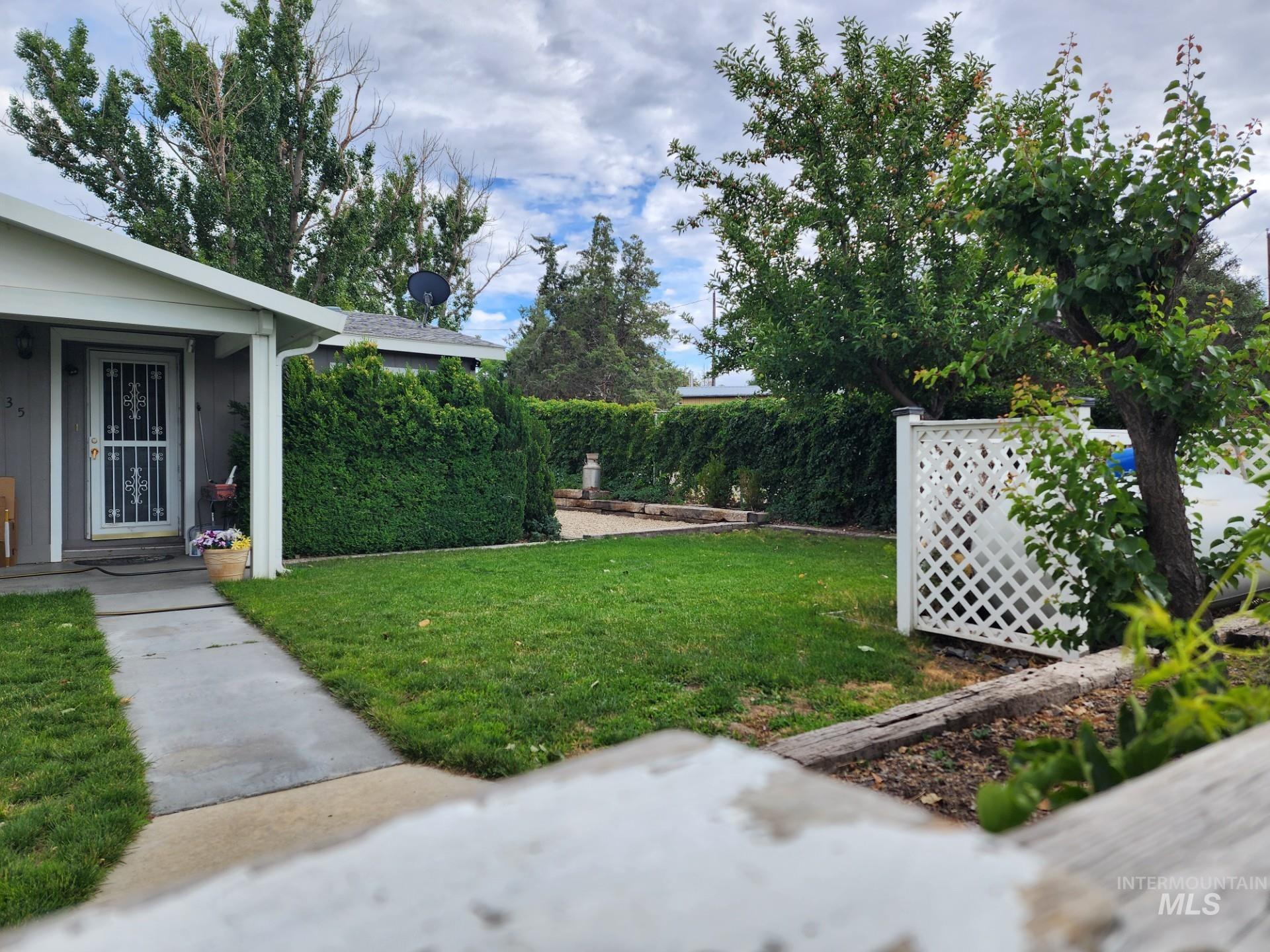 235 5th Street, Grand View, Idaho 83624, 3 Bedrooms, 3 Bathrooms, Residential For Sale, Price $249,900,MLS 98992359