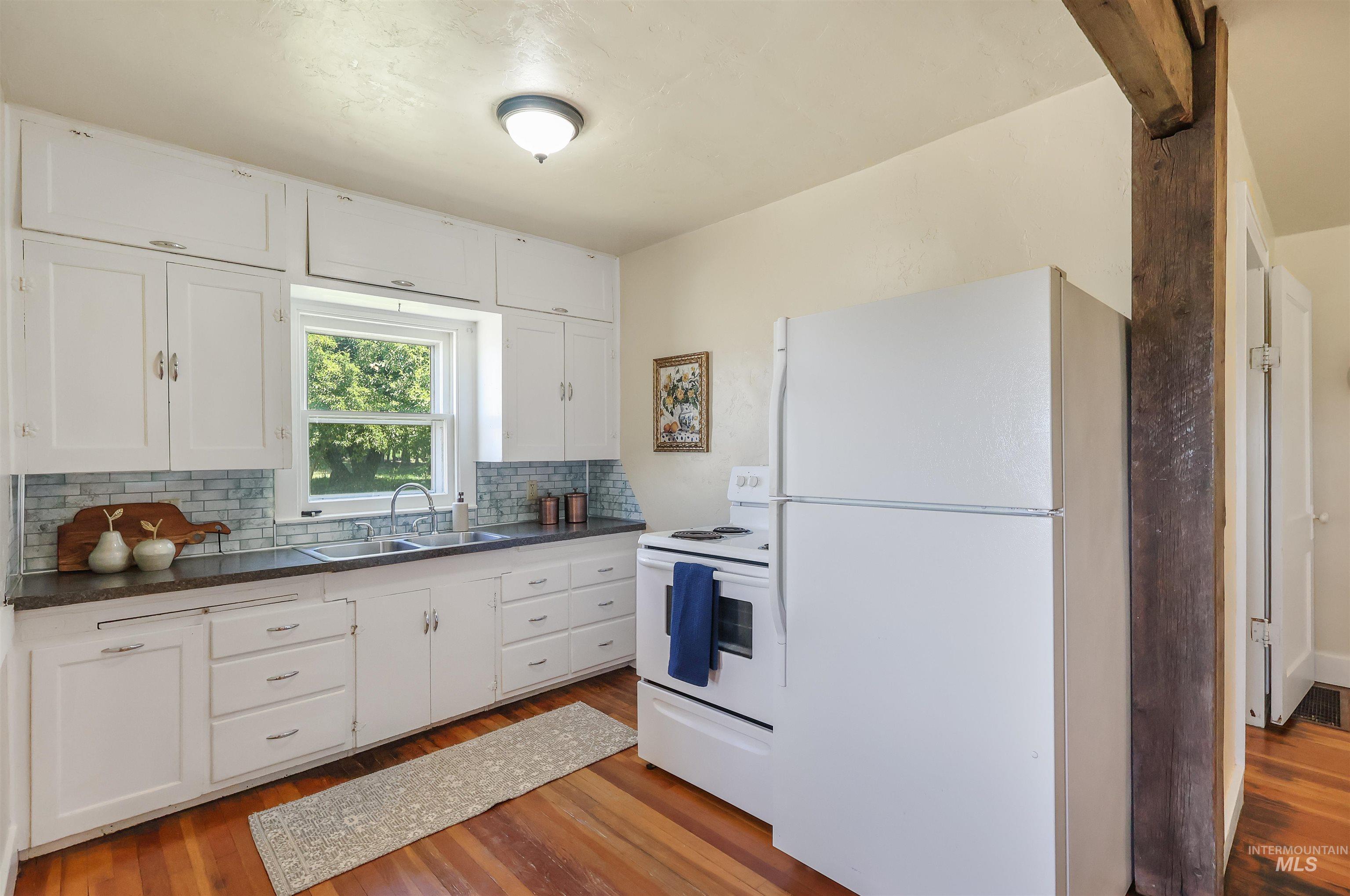 80 W 148 LN S, Rupert, Idaho 83350, 3 Bedrooms, 1 Bathroom, Residential For Sale, Price $350,000,MLS 98992363