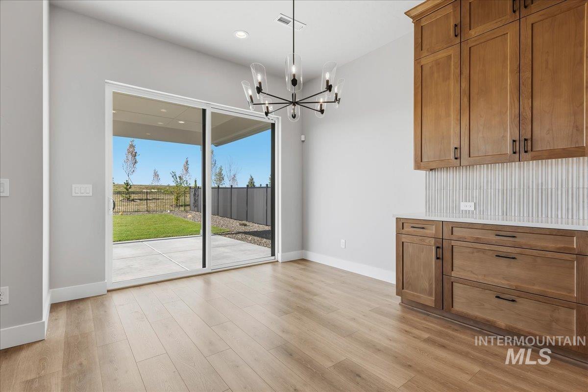 7856 W Flathead Lake Street, Eagle, Idaho 83616, 5 Bedrooms, 3.5 Bathrooms, Residential For Sale, Price $984,900,MLS 98992366