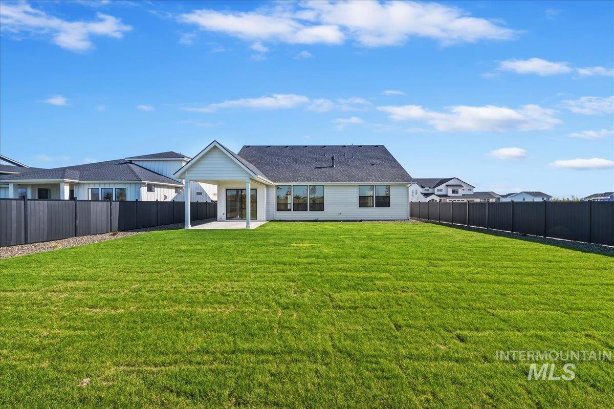 7856 W Flathead Lake Street, Eagle, Idaho 83616, 5 Bedrooms, 3.5 Bathrooms, Residential For Sale, Price $984,900, 98992366