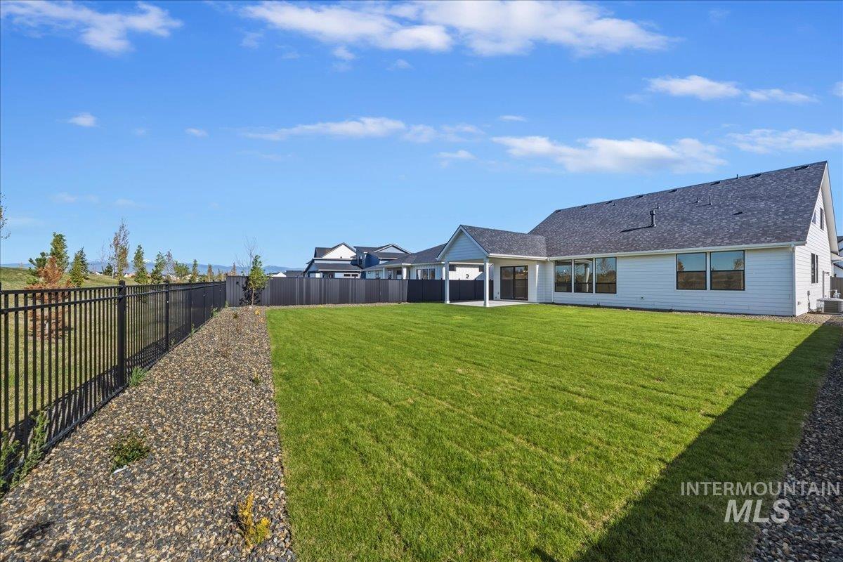 7856 W Flathead Lake Street, Eagle, Idaho 83616, 5 Bedrooms, 3.5 Bathrooms, Residential For Sale, Price $984,900, 98992366