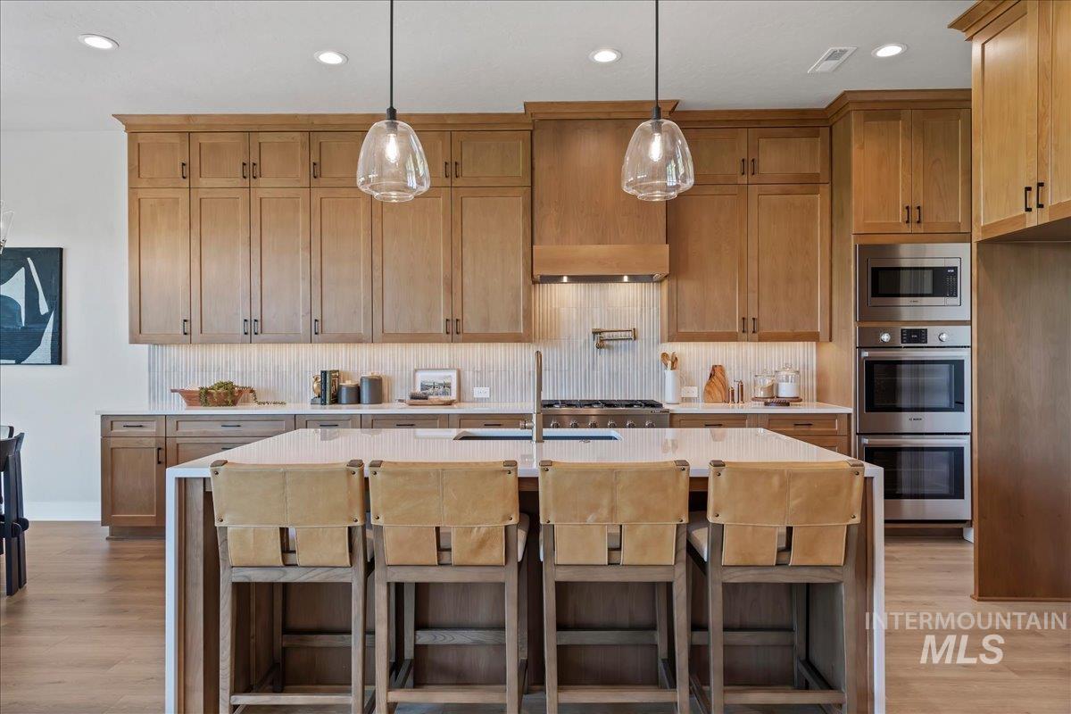 7856 W Flathead Lake Street, Eagle, Idaho 83616, 5 Bedrooms, 3.5 Bathrooms, Residential For Sale, Price $984,900, 98992366