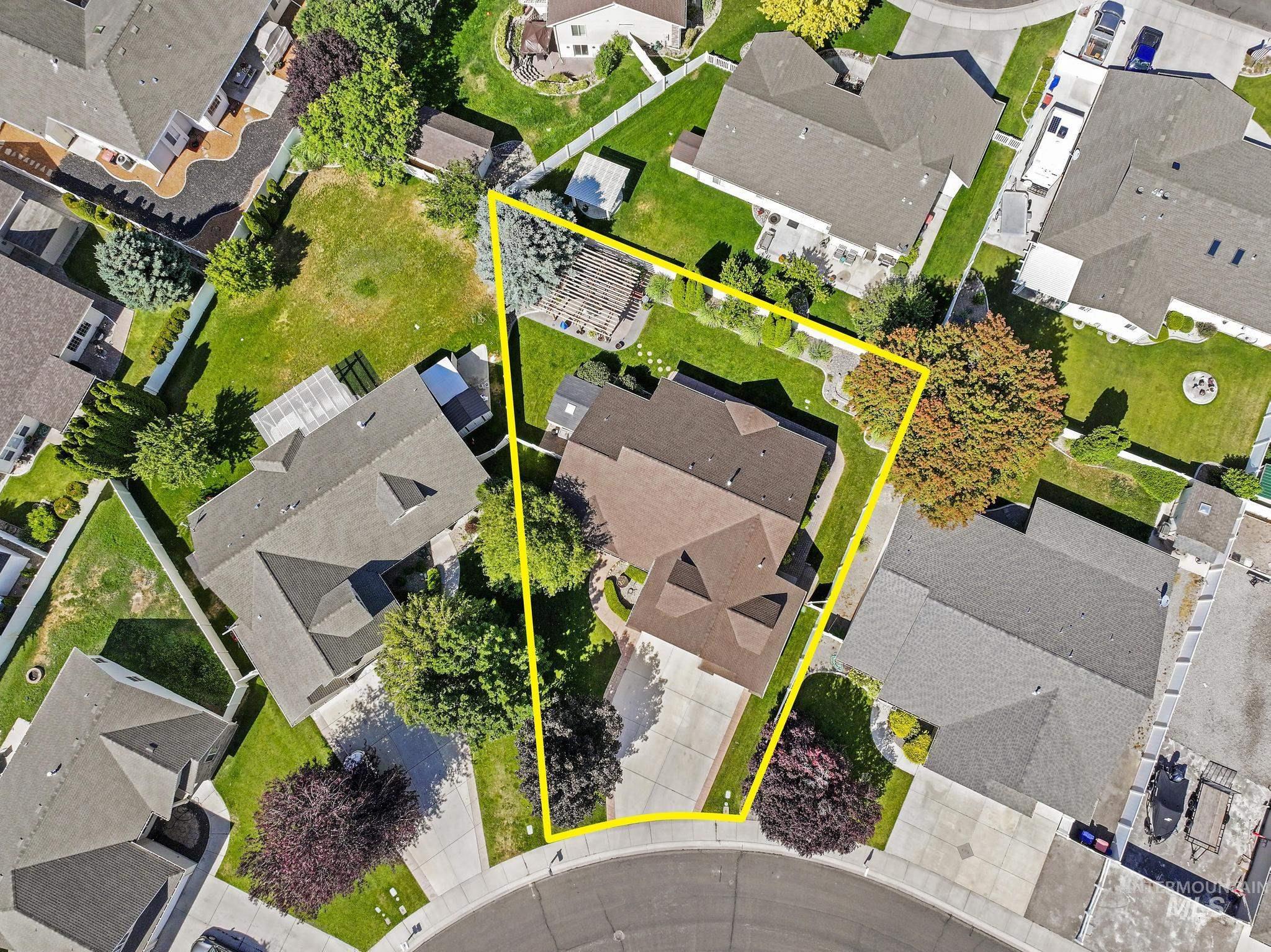 467 Wildrose Loop, Twin Falls, Idaho 83301-8255, 3 Bedrooms, 3 Bathrooms, Residential For Sale, Price $619,000,MLS 98992367