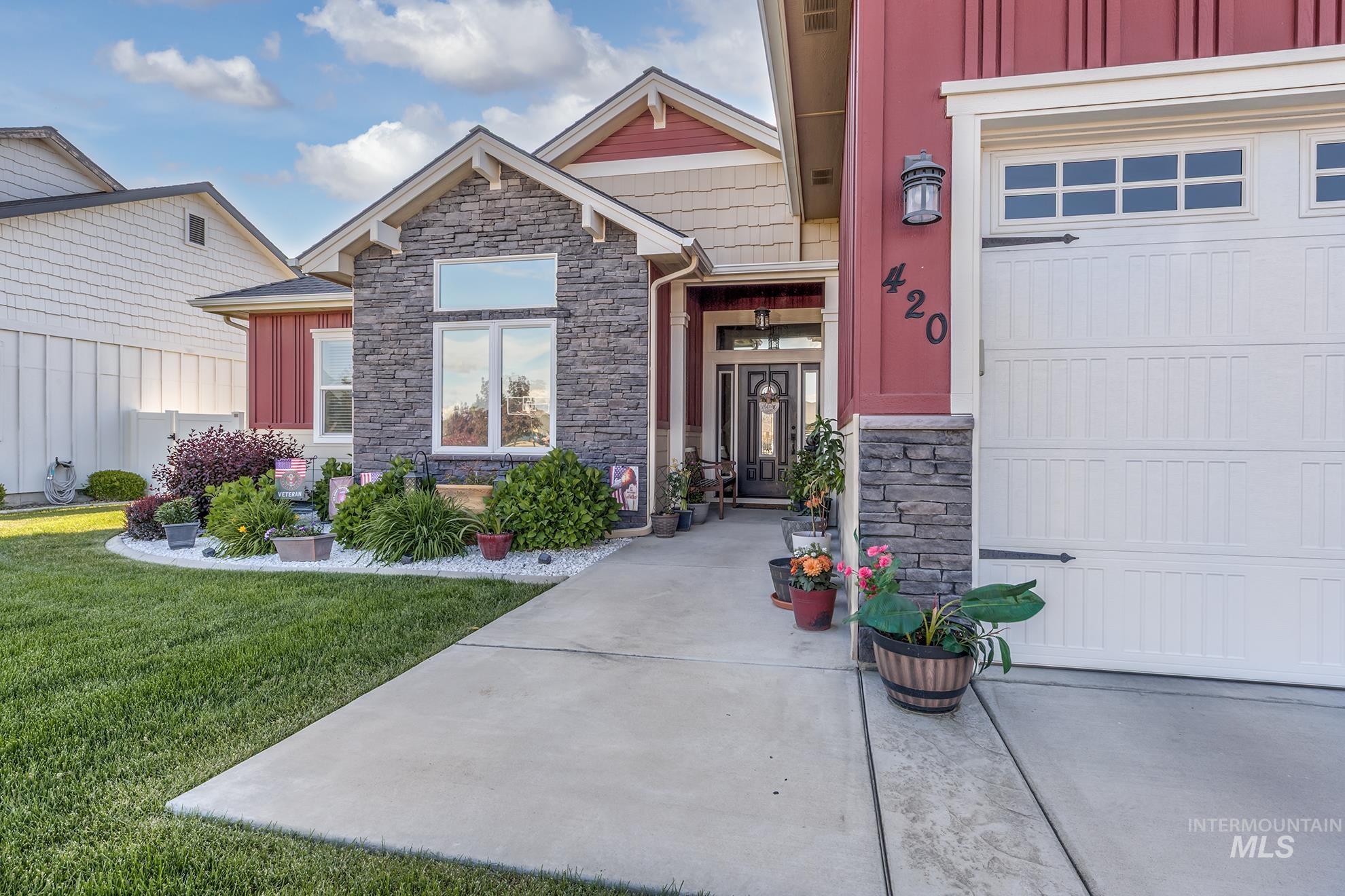 420 Poppy Street, Fruitland, Idaho 83619-1200, 3 Bedrooms, 3 Bathrooms, Residential For Sale, Price $514,000, 98992372