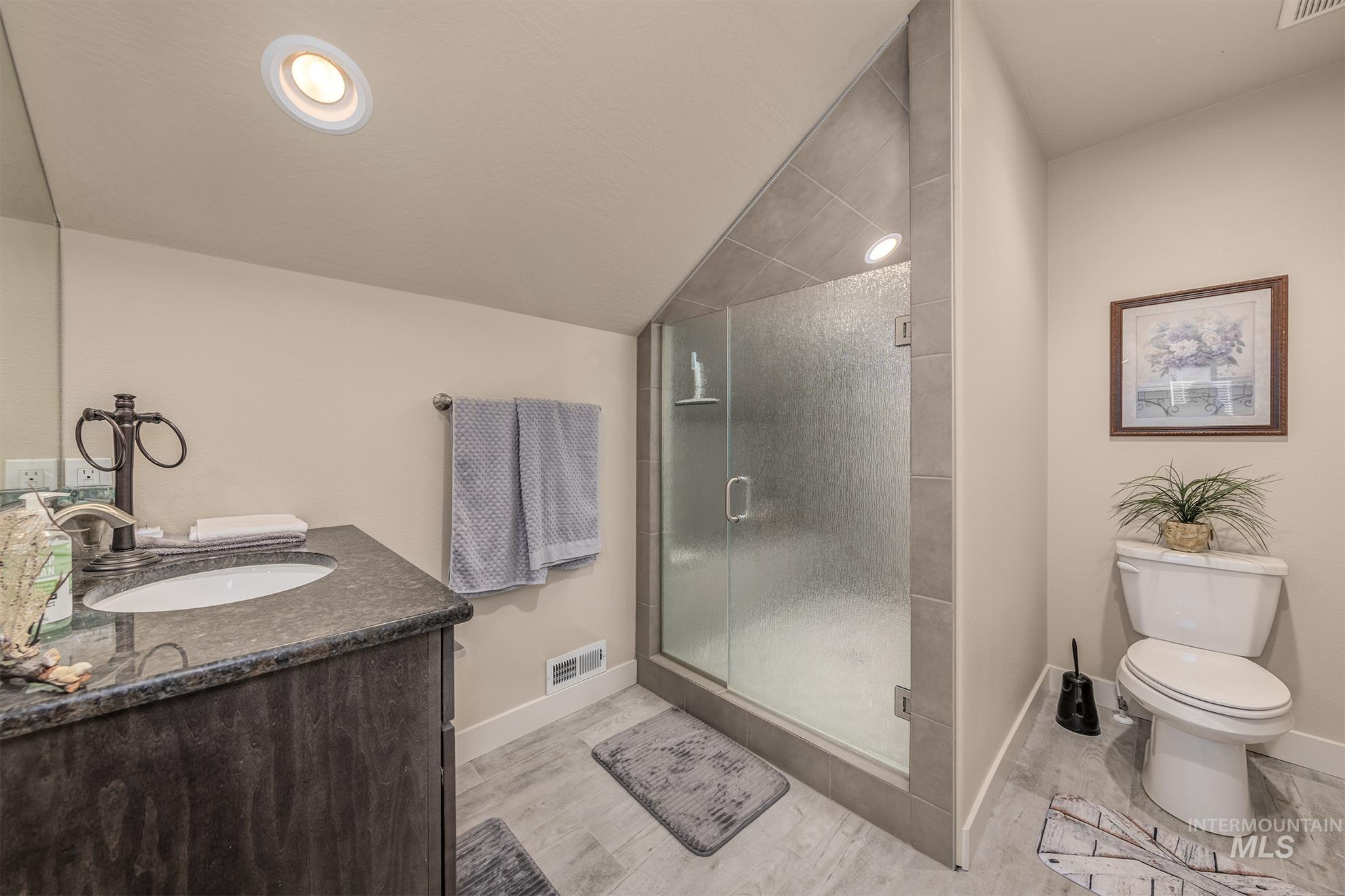 420 Poppy Street, Fruitland, Idaho 83619-1200, 3 Bedrooms, 3 Bathrooms, Residential For Sale, Price $514,000, 98992372
