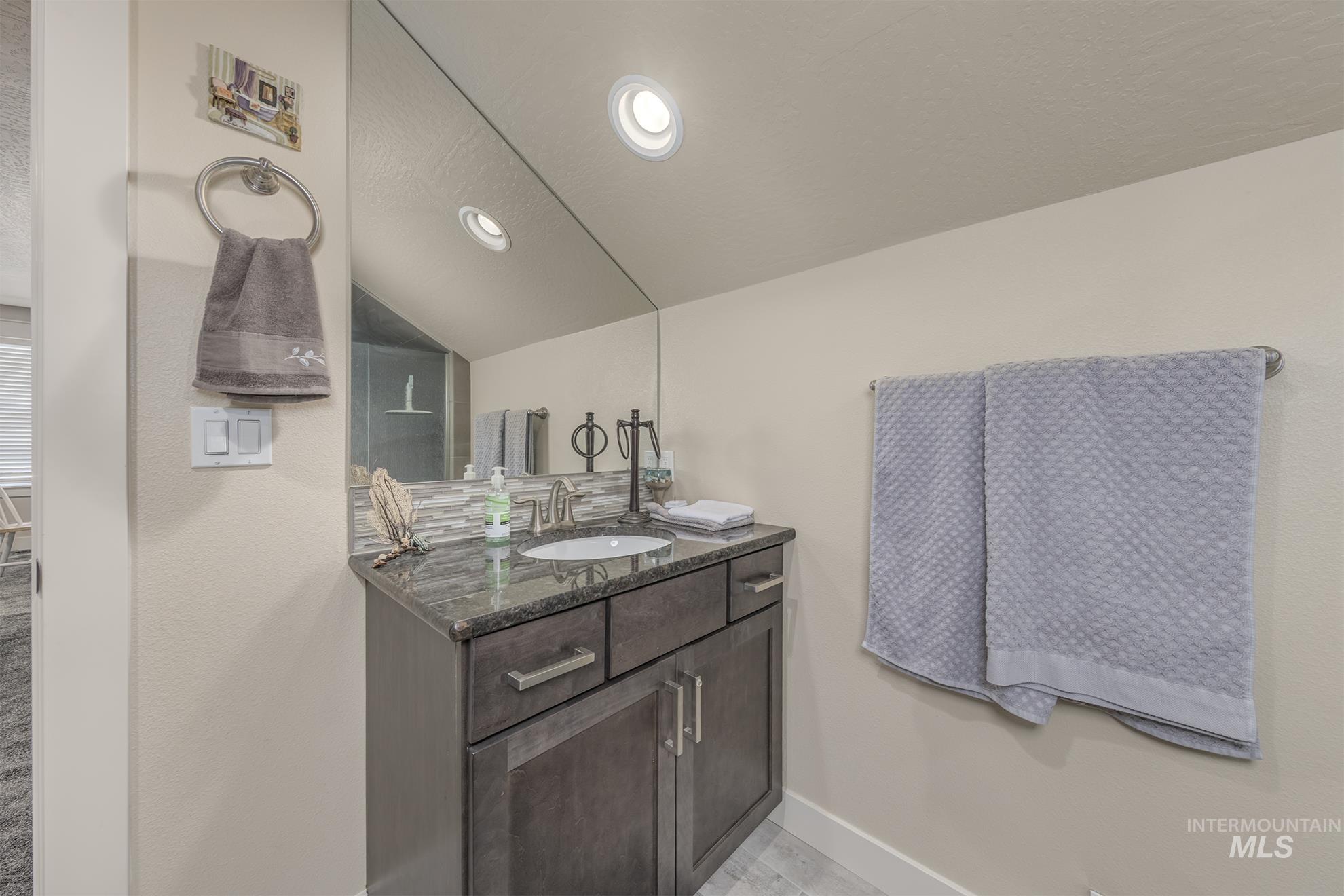 420 Poppy Street, Fruitland, Idaho 83619-1200, 3 Bedrooms, 3 Bathrooms, Residential For Sale, Price $514,000, 98992372