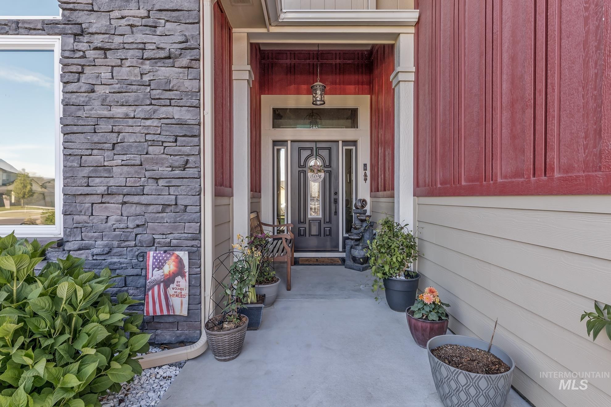 420 Poppy Street, Fruitland, Idaho 83619-1200, 3 Bedrooms, 3 Bathrooms, Residential For Sale, Price $514,000, 98992372