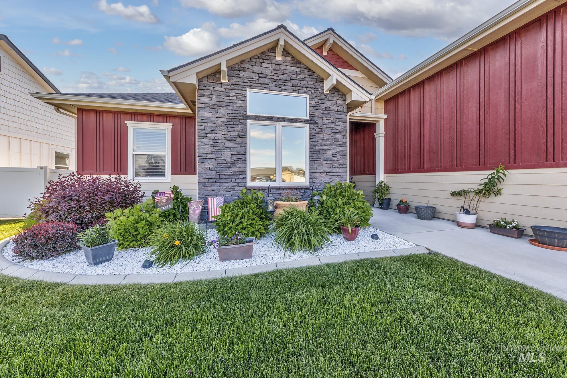 420 Poppy Street, Fruitland, Idaho 83619-1200, 3 Bedrooms, 3 Bathrooms, Residential For Sale, Price $514,000, 98992372