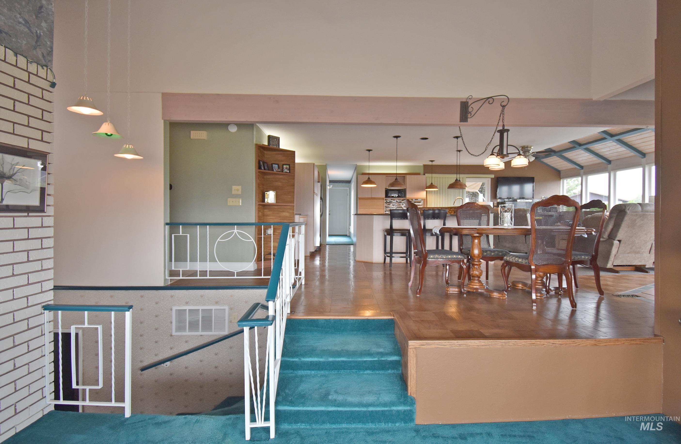 2618 Grandview Drive, Clarkston, Washington 99403, 2 Bedrooms, 2.5 Bathrooms, Residential For Sale, Price $575,000, 98992373