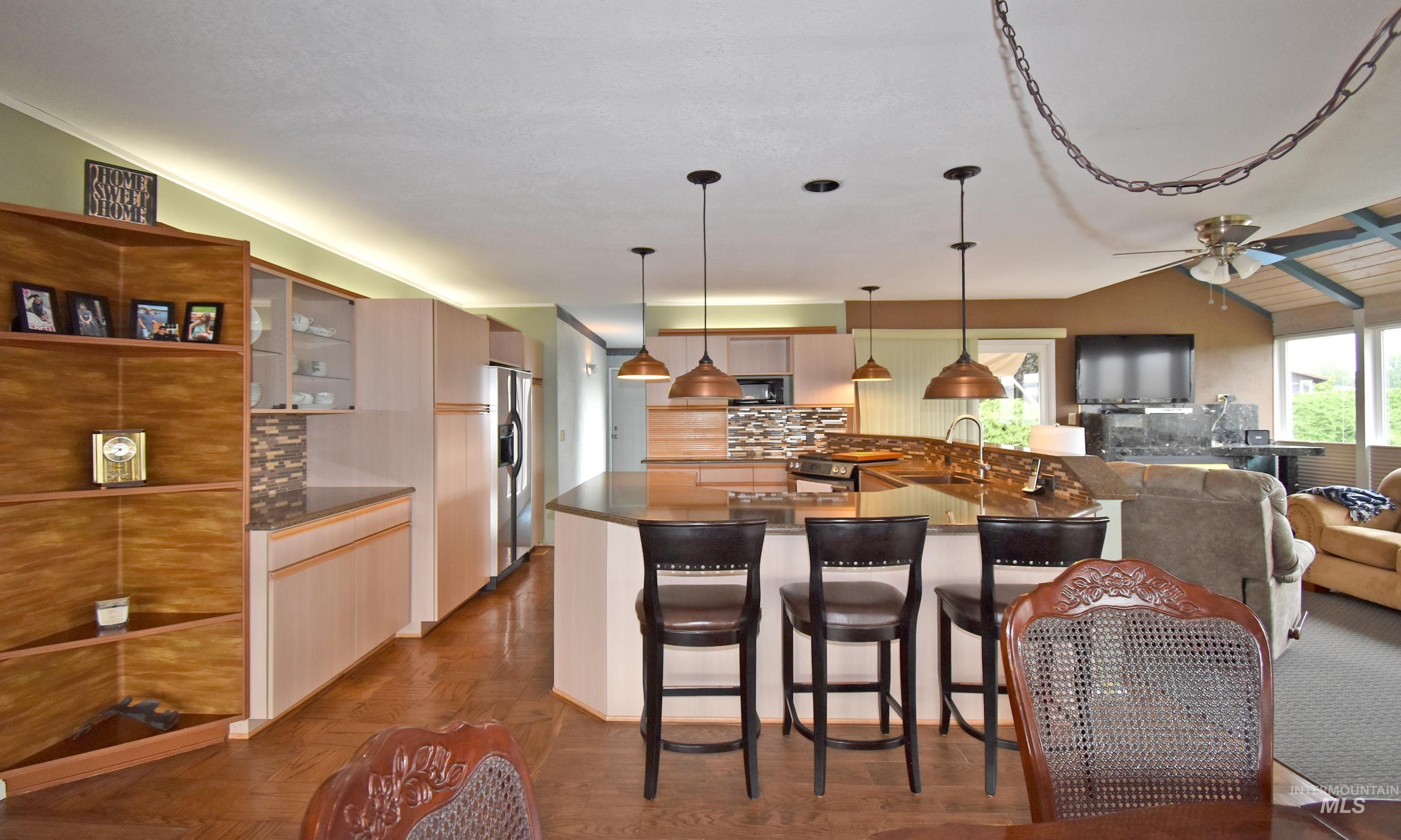 2618 Grandview Drive, Clarkston, Washington 99403, 2 Bedrooms, 2.5 Bathrooms, Residential For Sale, Price $575,000, 98992373