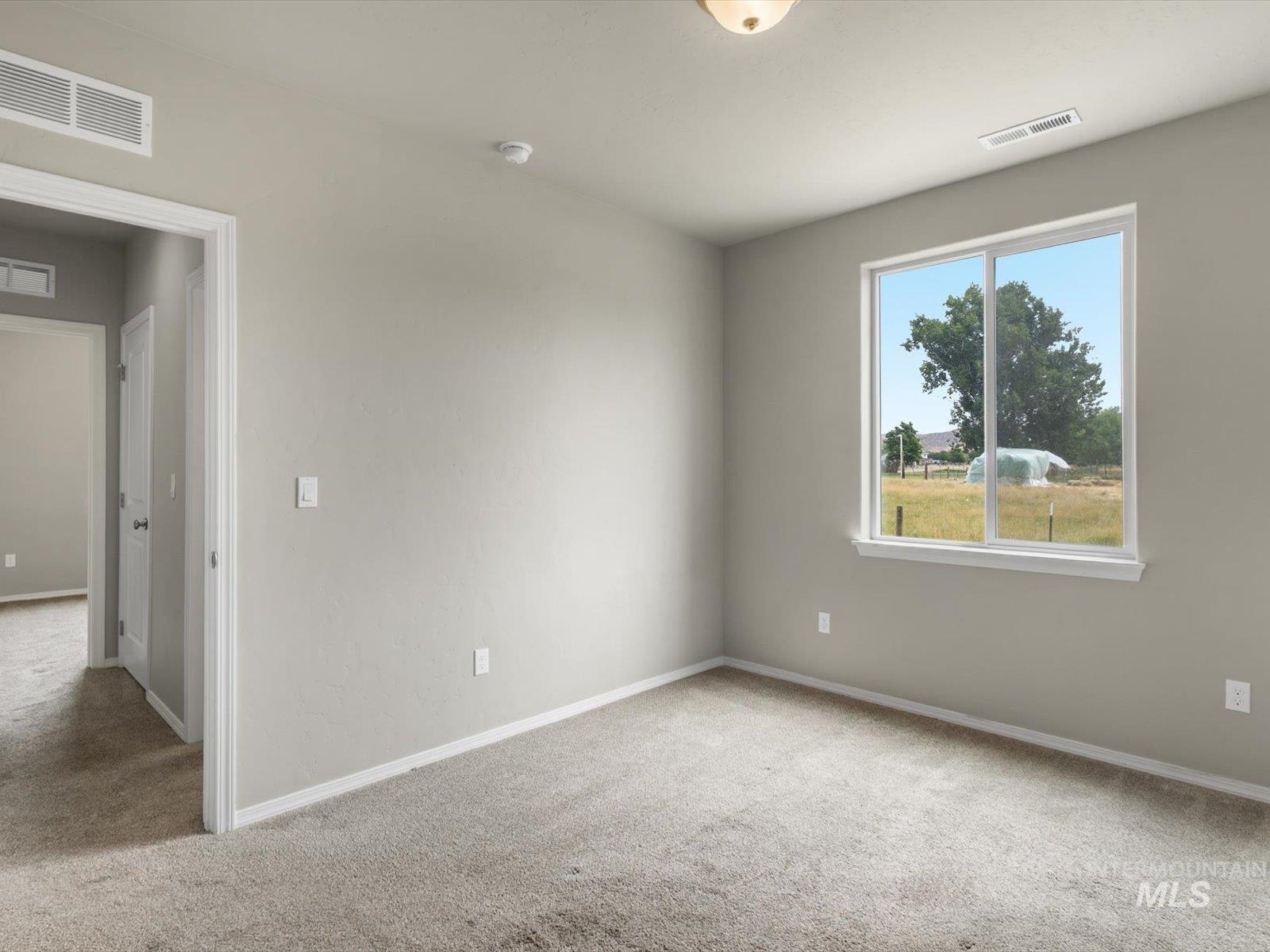 1900 Thomas Ln, Emmett, Idaho 83617, 5 Bedrooms, 3 Bathrooms, Residential For Sale, Price $844,900,MLS 98992380