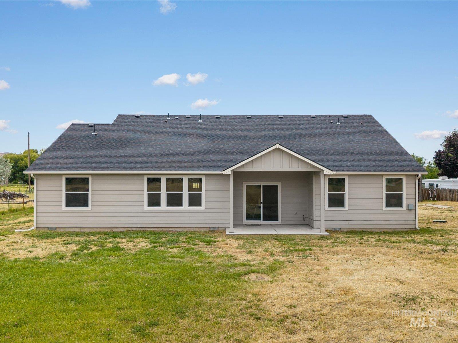 1900 Thomas Ln, Emmett, Idaho 83617, 5 Bedrooms, 3 Bathrooms, Residential For Sale, Price $844,900,MLS 98992380