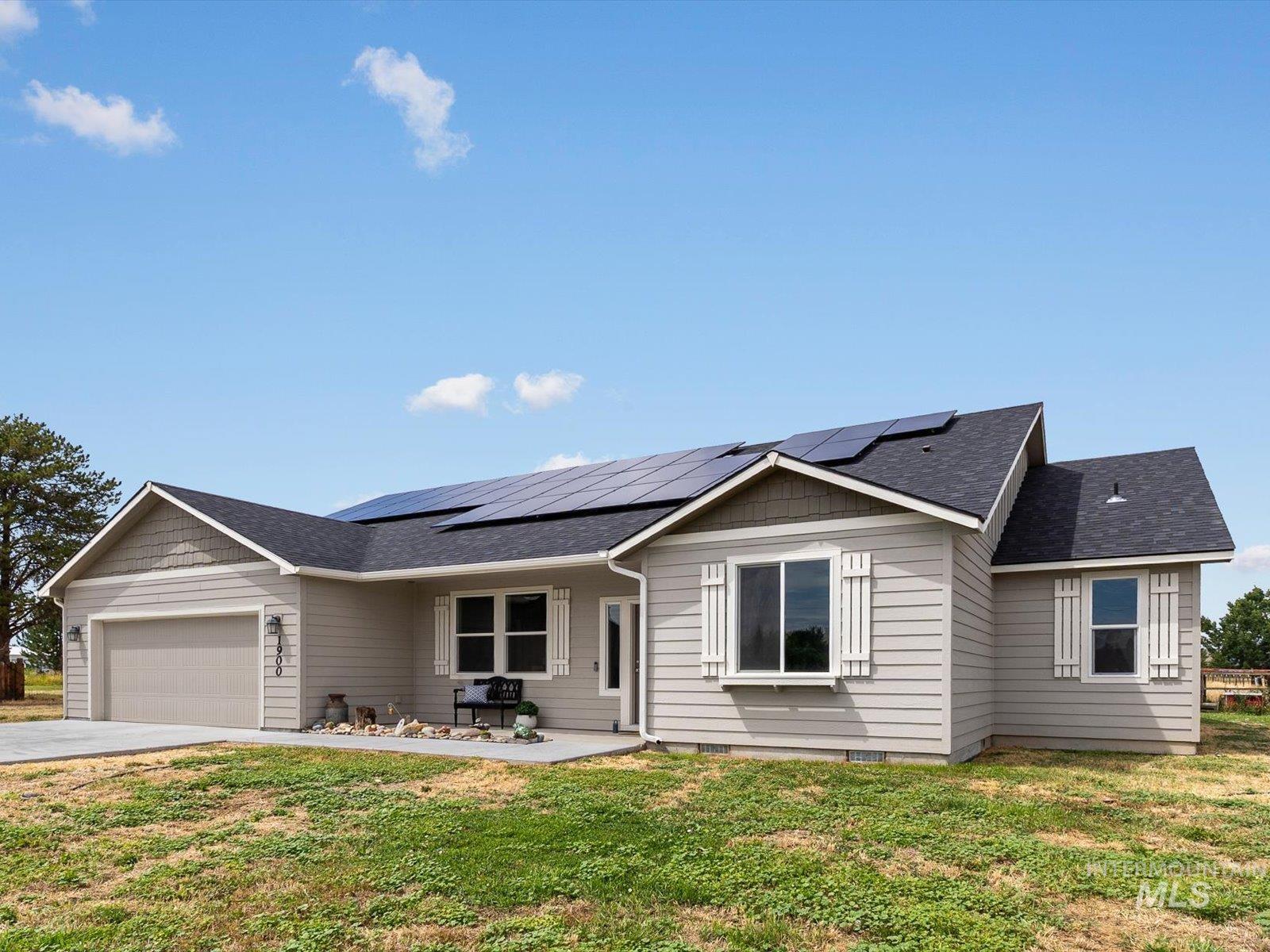 1900 Thomas Ln, Emmett, Idaho 83617, 5 Bedrooms, 3 Bathrooms, Residential For Sale, Price $844,900,MLS 98992380