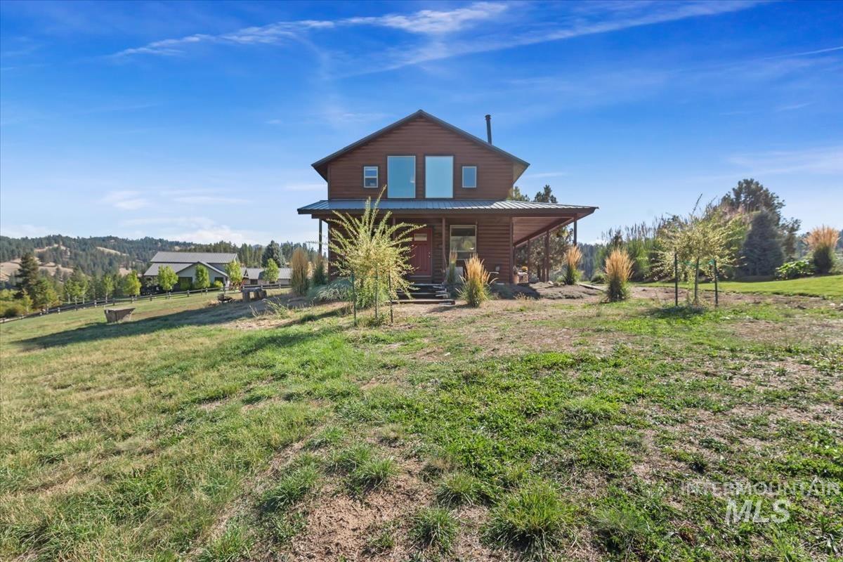 34 Crosstimber Loop, Garden Valley, Idaho 83622, 3 Bedrooms, 2.5 Bathrooms, Residential For Sale, Price $719,000,MLS 98992381