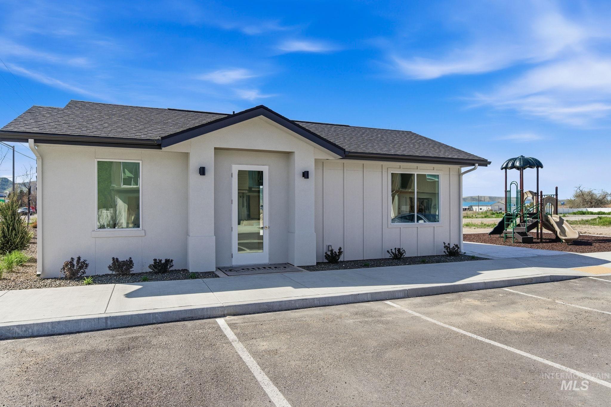 512 Diamond Ln., Emmett, Idaho 83617, 3 Bedrooms, 2.5 Bathrooms, Residential For Sale, Price $379,000, 98992382