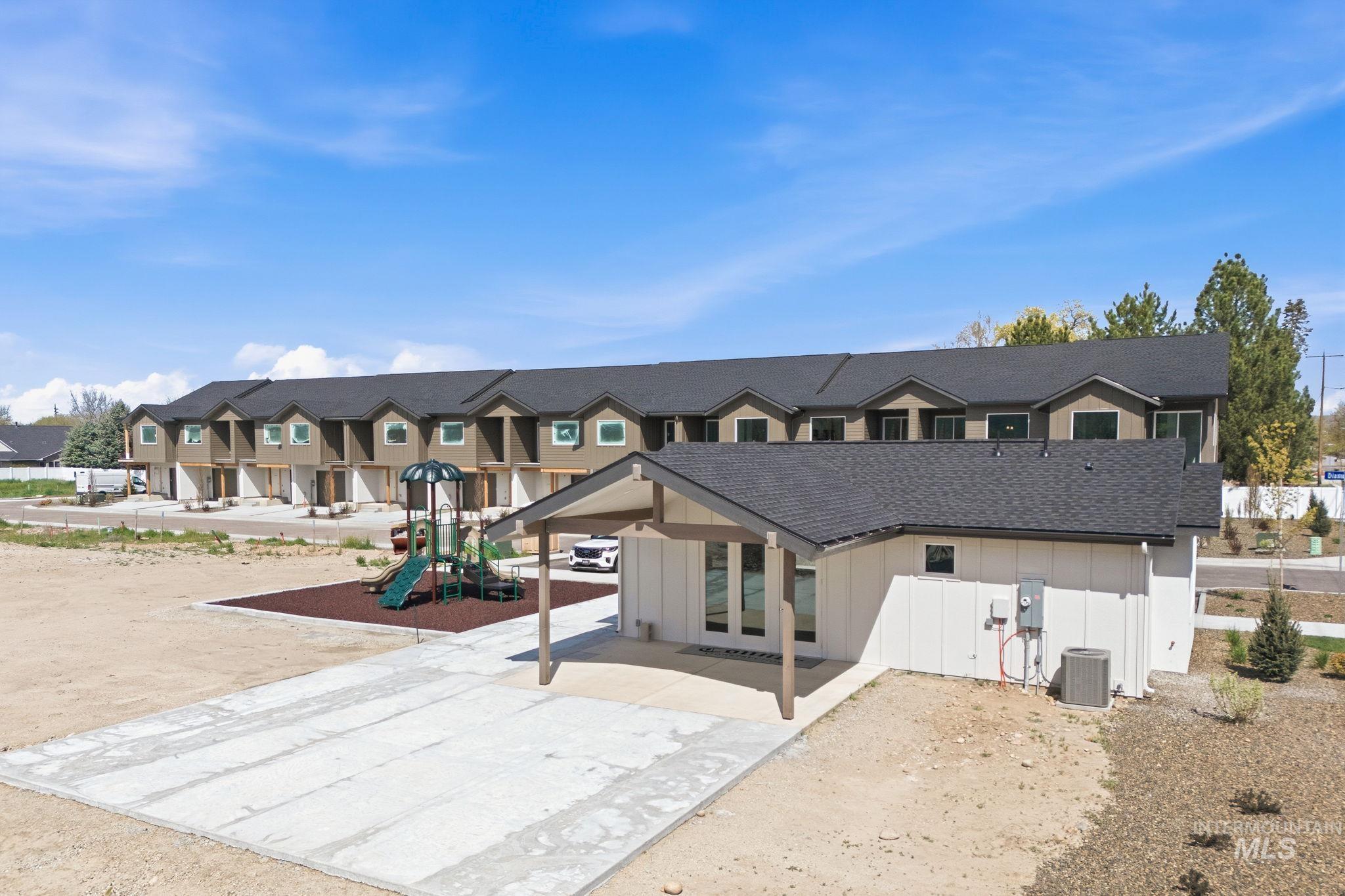 512 Diamond Ln., Emmett, Idaho 83617, 3 Bedrooms, 2.5 Bathrooms, Residential For Sale, Price $379,000, 98992382