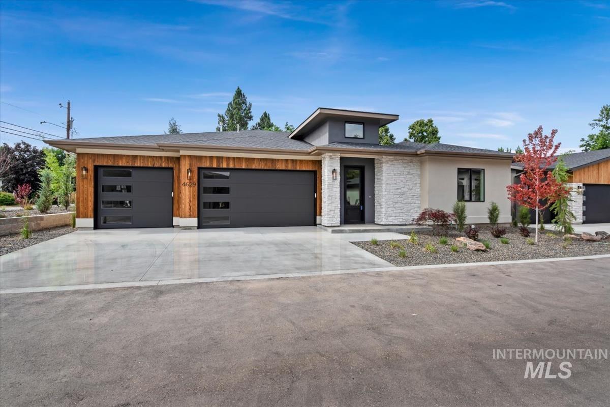4629 N Collister Dr, Boise, Idaho 83703, 3 Bedrooms, 2.5 Bathrooms, Residential For Sale, Price $860,000,MLS 98992385