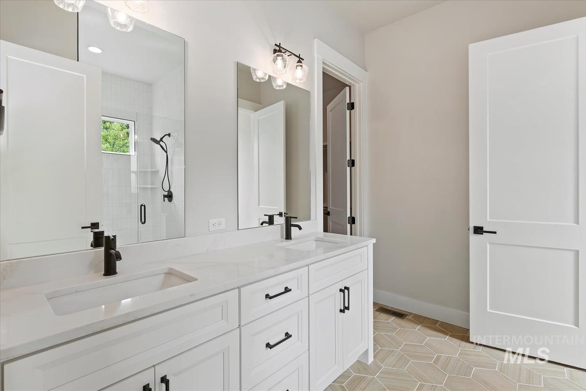 4629 N Collister Dr, Boise, Idaho 83703, 3 Bedrooms, 2.5 Bathrooms, Residential For Sale, Price $860,000,MLS 98992385