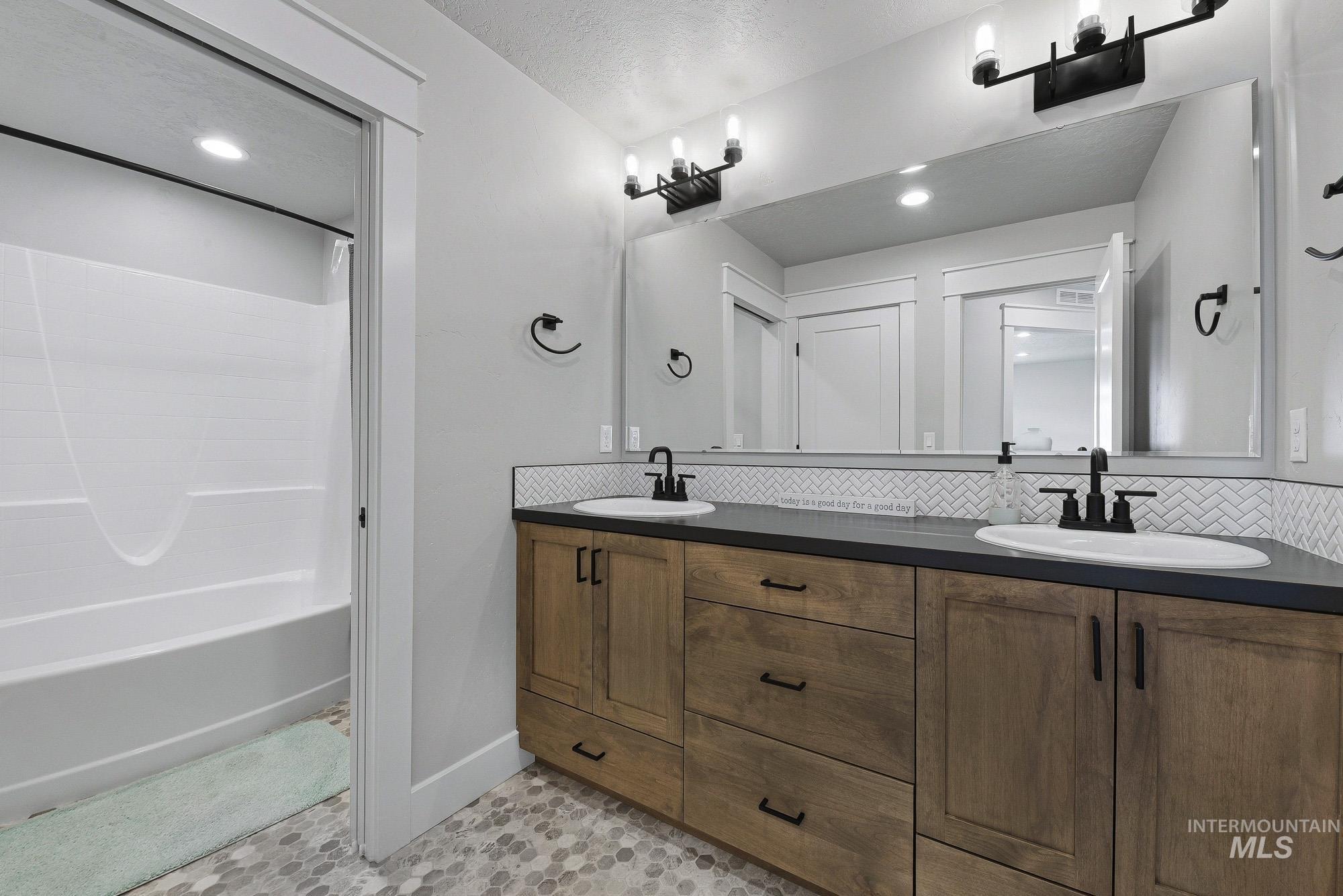 5676 E Zaffre Ridge St., Boise, Idaho 83716, 3 Bedrooms, 2.5 Bathrooms, Residential For Sale, Price $699,800, 98992389
