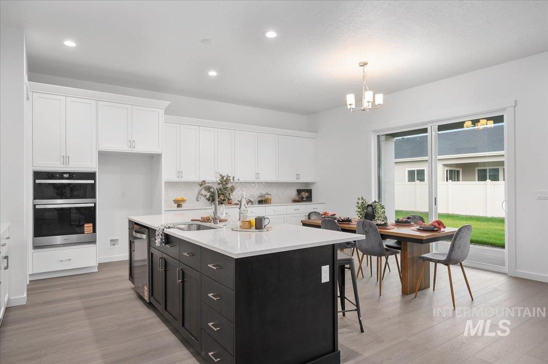 15327 Sparrow Nest Ave, Caldwell, Idaho 83607, 3 Bedrooms, 2.5 Bathrooms, Residential For Sale, Price $589,000,MLS 98992392