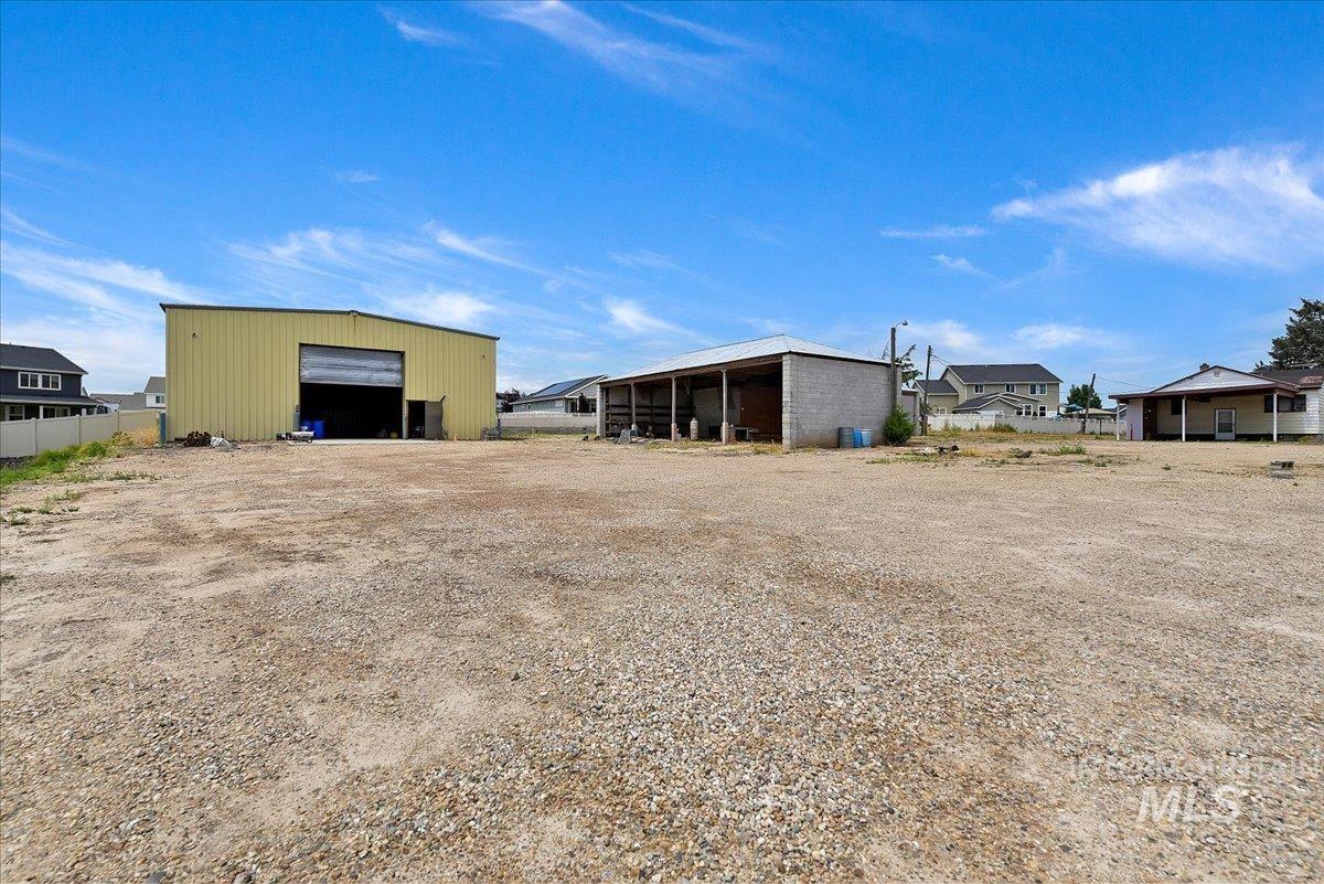 15279 S Indiana Ave, Caldwell, Idaho 83607, 4 Bedrooms, 1 Bathroom, Residential For Sale, Price $424,900, 98992394