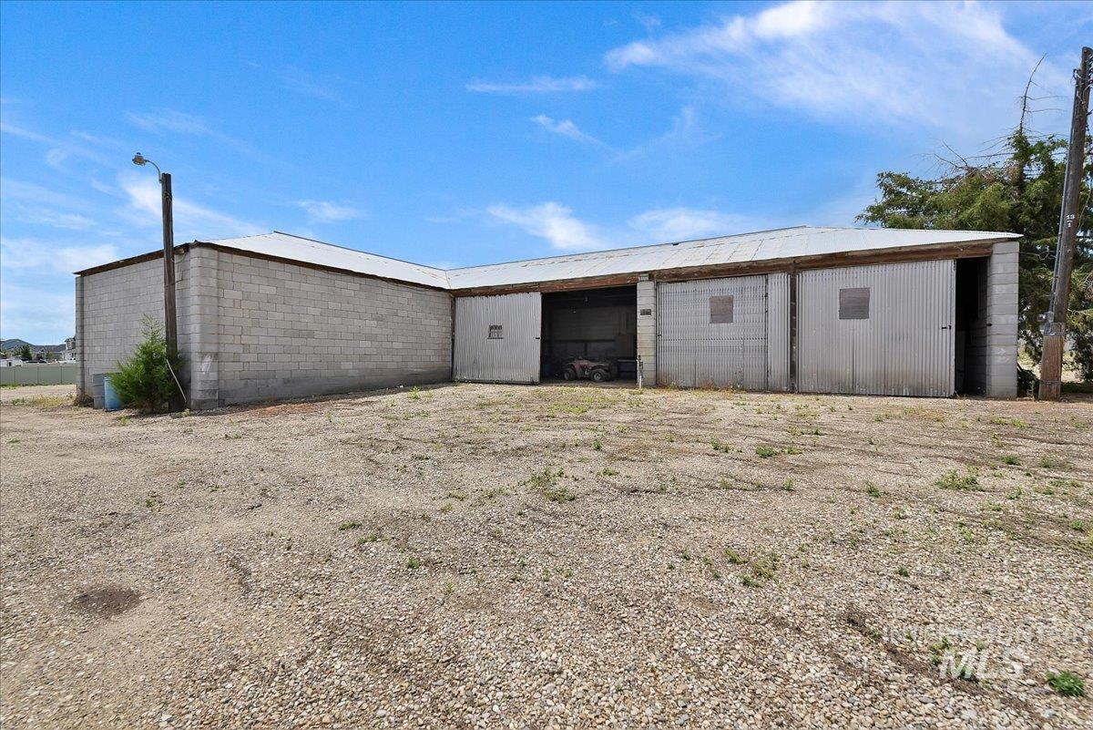 15279 S Indiana Ave, Caldwell, Idaho 83607, 4 Bedrooms, 1 Bathroom, Residential For Sale, Price $424,900, 98992394