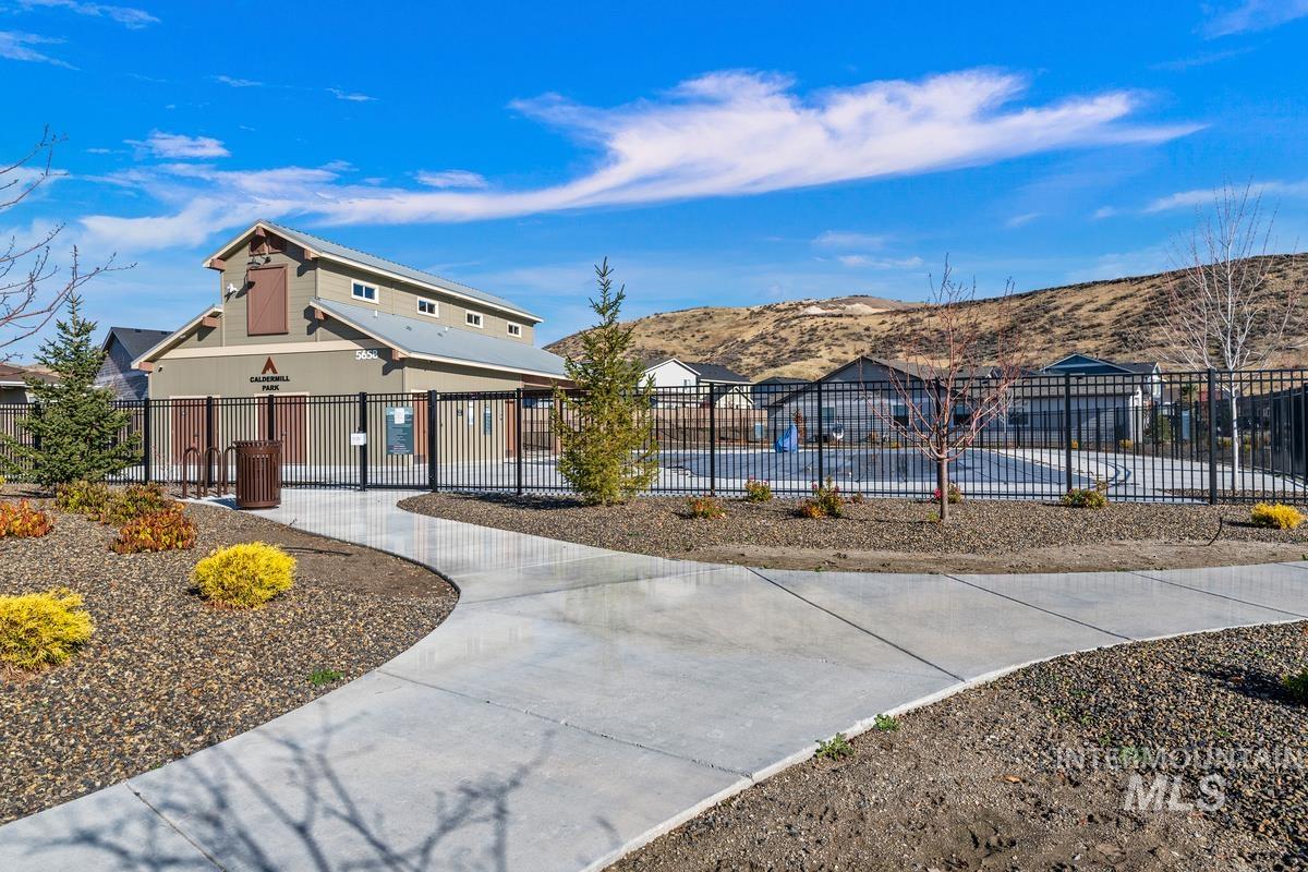 5685 W Night Sky Ct, Boise, Idaho 83714, 3 Bedrooms, 2 Bathrooms, Residential For Sale, Price $769,000,MLS 98992396