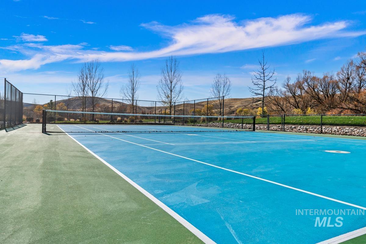 5685 W Night Sky Ct, Boise, Idaho 83714, 3 Bedrooms, 2 Bathrooms, Residential For Sale, Price $769,000,MLS 98992396