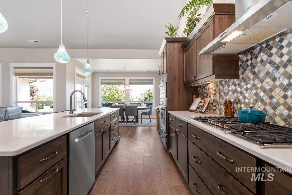 5685 W Night Sky Ct, Boise, Idaho 83714, 3 Bedrooms, 2 Bathrooms, Residential For Sale, Price $769,000,MLS 98992396