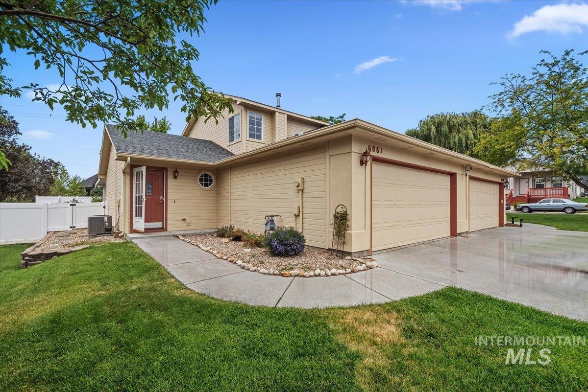 6061 S Oboe, Boise, Idaho 83709, 3 Bedrooms, 2 Bathrooms, Residential For Sale, Price $369,900, 98992400