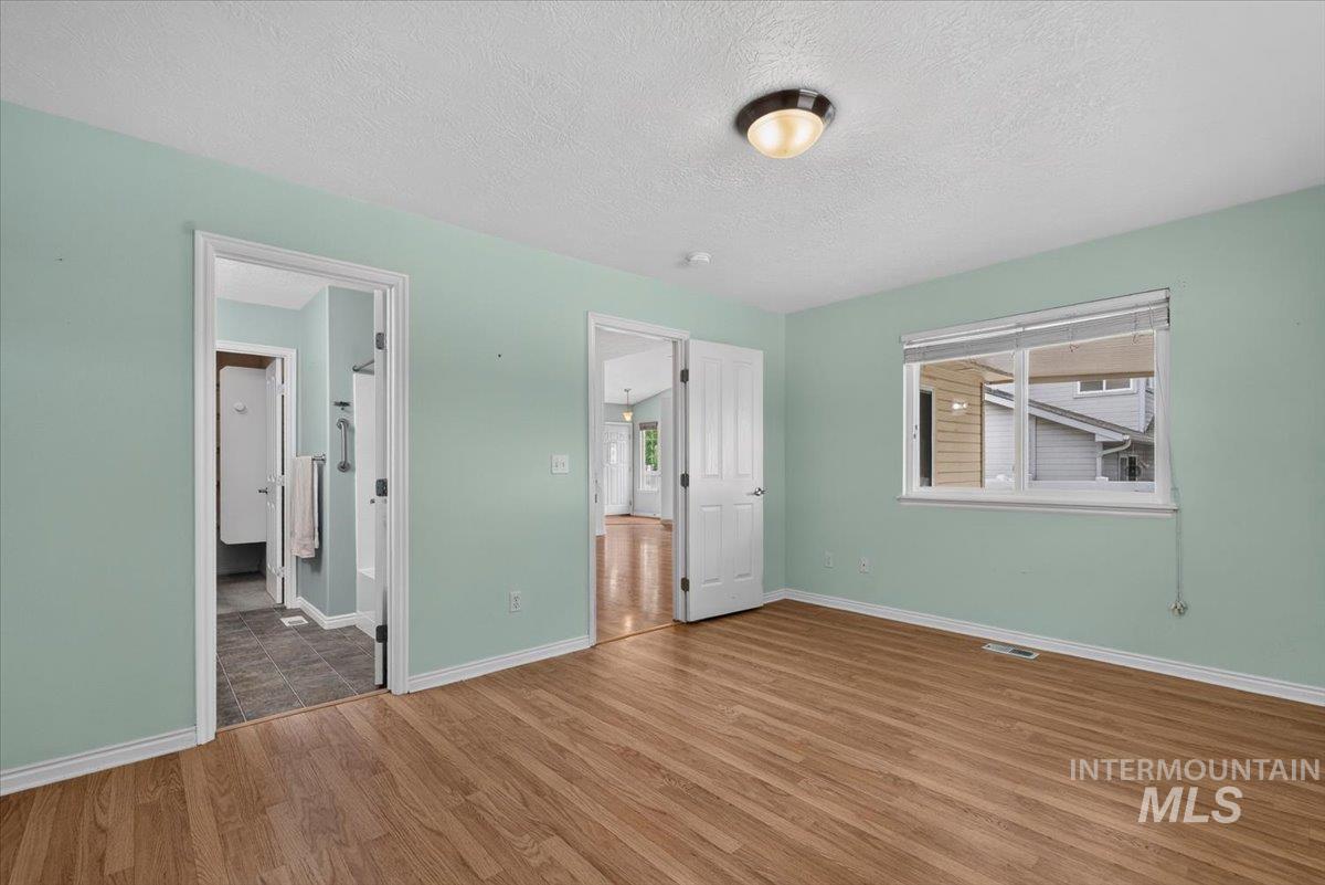 6061 S Oboe, Boise, Idaho 83709, 3 Bedrooms, 2 Bathrooms, Residential For Sale, Price $369,900, 98992400