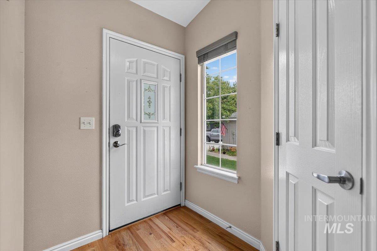 6061 S Oboe, Boise, Idaho 83709, 3 Bedrooms, 2 Bathrooms, Residential For Sale, Price $369,900, 98992400