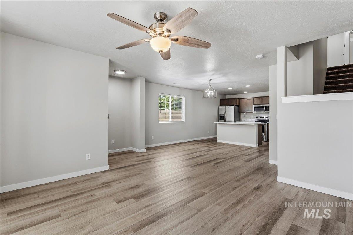 2472 E Blue Tick St, Meridian, Idaho 83642-5374, 2 Bedrooms, 2.5 Bathrooms, Residential For Sale, Price $379,990,MLS 98992401
