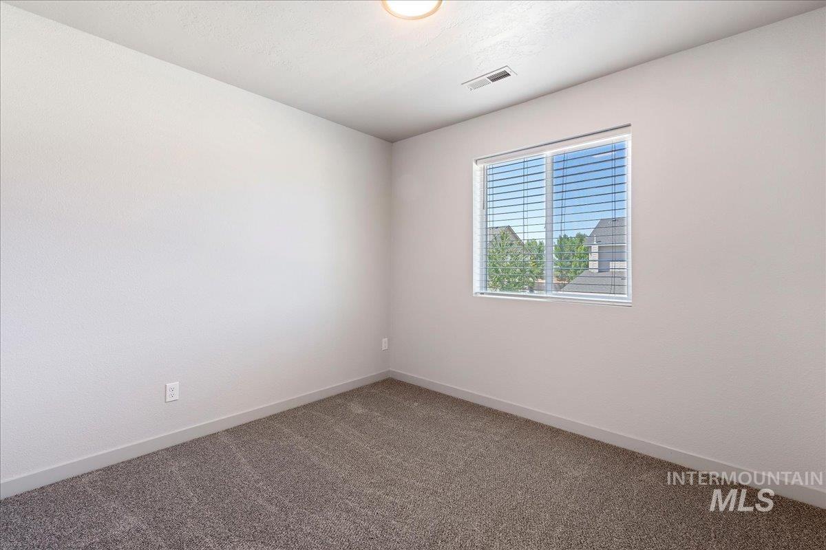 2504 E Blue Tick St, Meridian, Idaho 83642-5374, 3 Bedrooms, 2.5 Bathrooms, Residential For Sale, Price $389,990,MLS 98992403