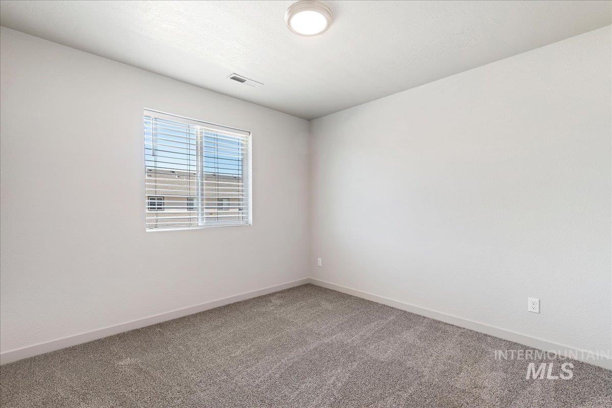 2504 E Blue Tick St, Meridian, Idaho 83642-5374, 3 Bedrooms, 2.5 Bathrooms, Residential For Sale, Price $389,990,MLS 98992403