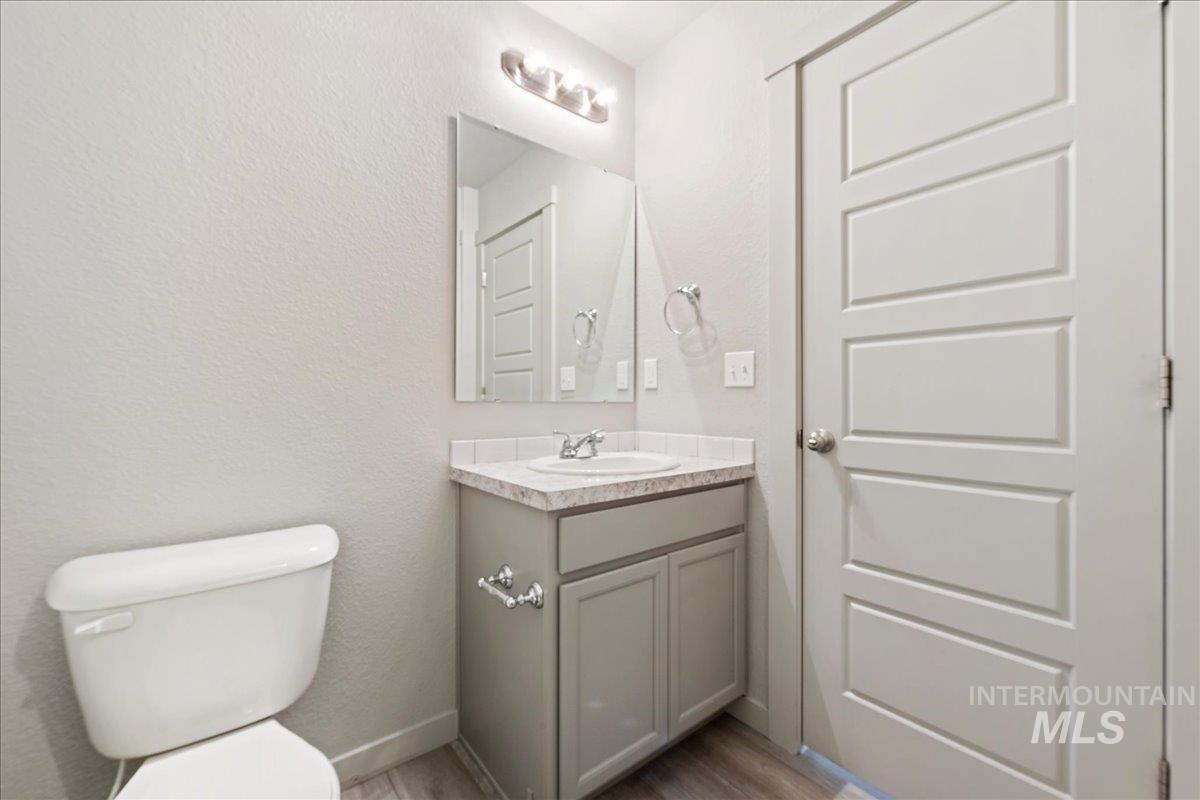 2504 E Blue Tick St, Meridian, Idaho 83642-5374, 3 Bedrooms, 2.5 Bathrooms, Residential For Sale, Price $389,990,MLS 98992403