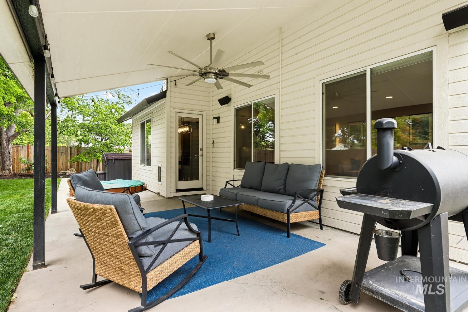 369 S Winthrop Way, Boise, Idaho 83709, 5 Bedrooms, 3 Bathrooms, Residential For Sale, Price $725,000,MLS 98992404