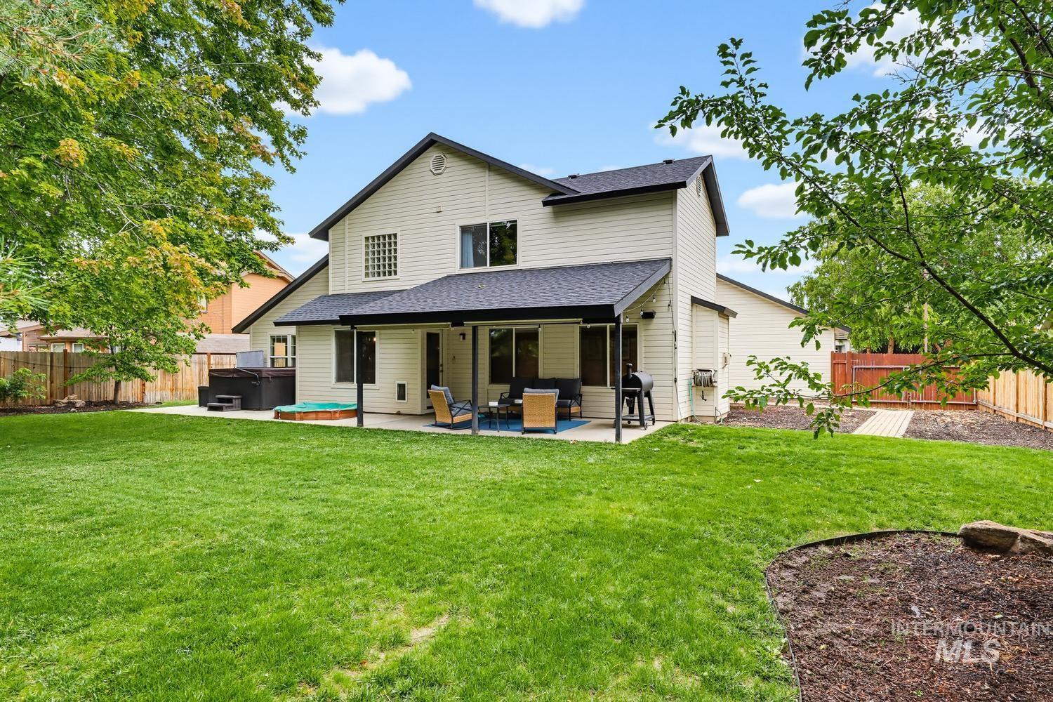 369 S Winthrop Way, Boise, Idaho 83709, 5 Bedrooms, 3 Bathrooms, Residential For Sale, Price $725,000,MLS 98992404