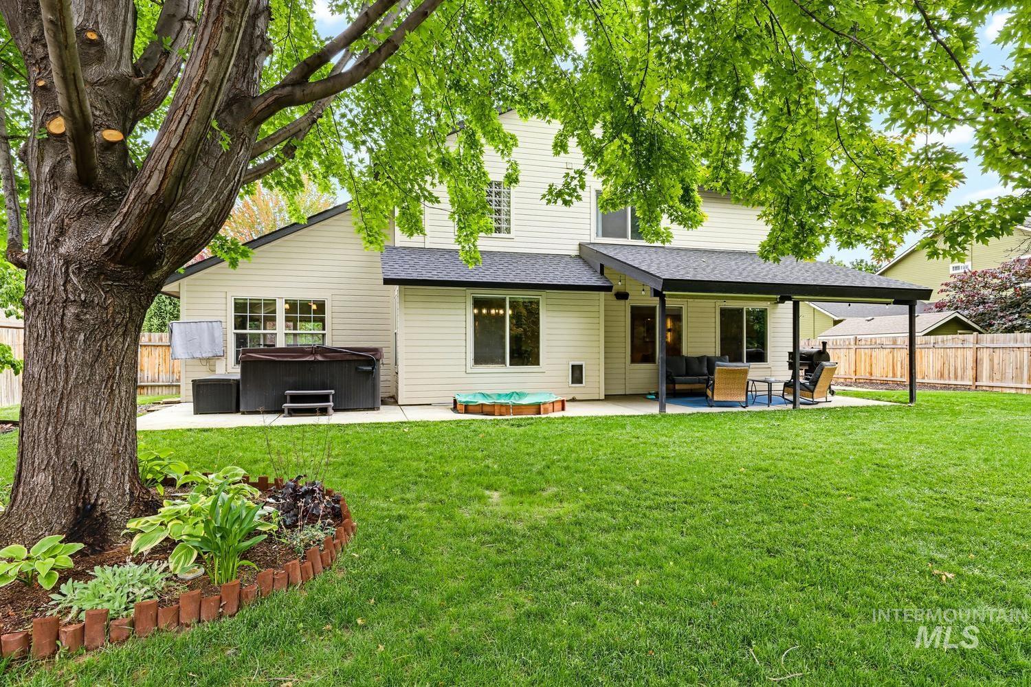 369 S Winthrop Way, Boise, Idaho 83709, 5 Bedrooms, 3 Bathrooms, Residential For Sale, Price $725,000,MLS 98992404