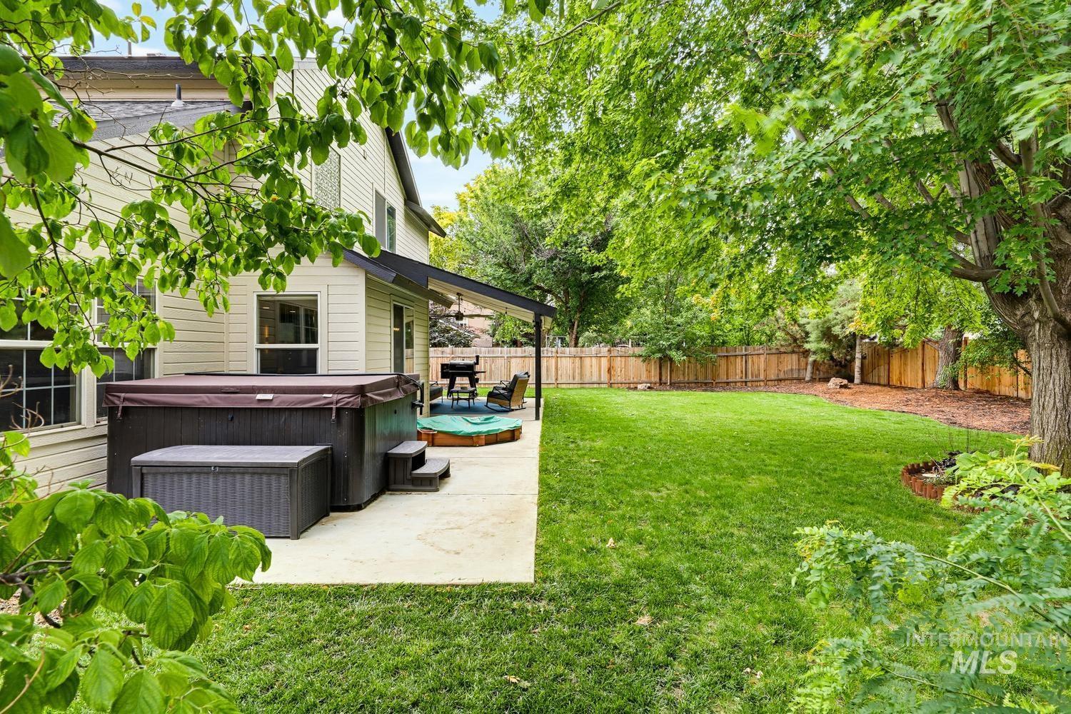 369 S Winthrop Way, Boise, Idaho 83709, 5 Bedrooms, 3 Bathrooms, Residential For Sale, Price $725,000,MLS 98992404