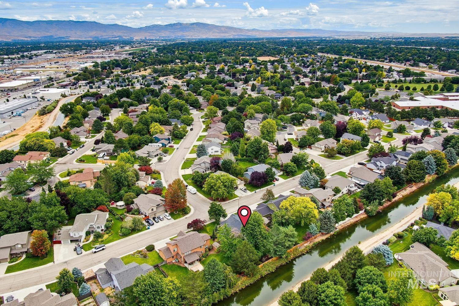 369 S Winthrop Way, Boise, Idaho 83709, 5 Bedrooms, 3 Bathrooms, Residential For Sale, Price $725,000,MLS 98992404
