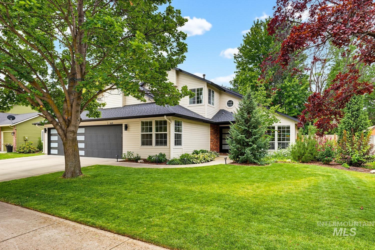 369 S Winthrop Way, Boise, Idaho 83709, 5 Bedrooms, 3 Bathrooms, Residential For Sale, Price $725,000,MLS 98992404