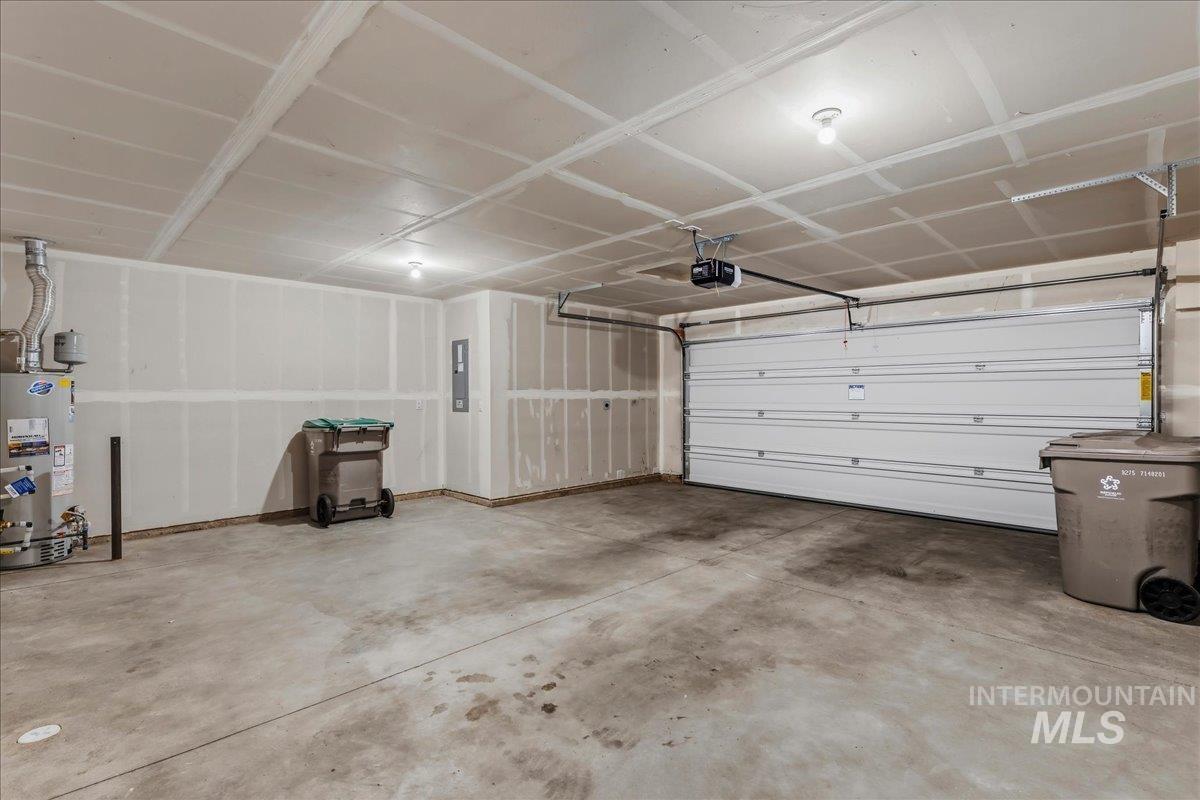 12475 W Victory Rd, Boise, Idaho 83709-3772, 3 Bedrooms, 2.5 Bathrooms, Residential For Sale, Price $415,990,MLS 98992405