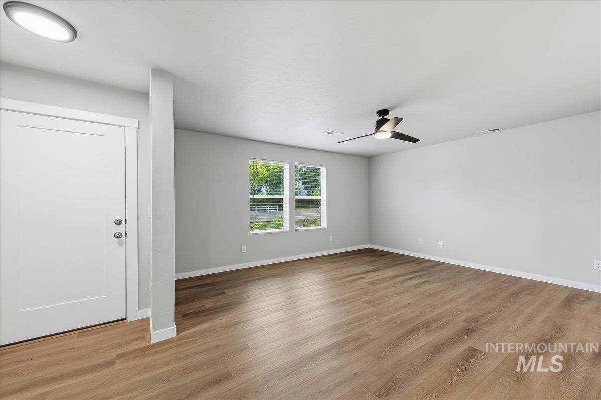 12475 W Victory Rd, Boise, Idaho 83709-3772, 3 Bedrooms, 2.5 Bathrooms, Residential For Sale, Price $415,990,MLS 98992405