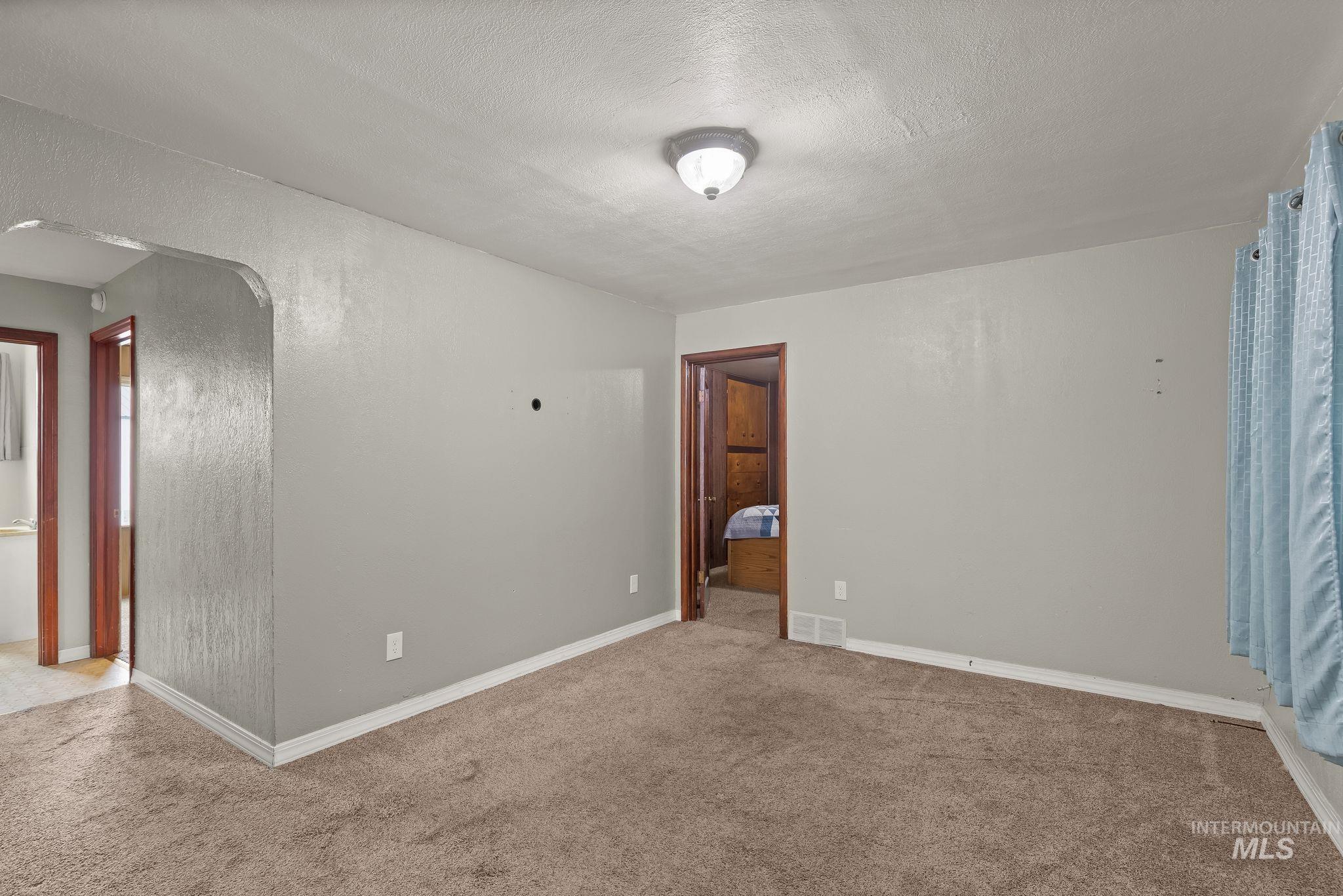 2255 Appleside Blvd, Clarkston, Washington 99403, 2 Bedrooms, 1 Bathroom, Residential For Sale, Price $269,000,MLS 98992407