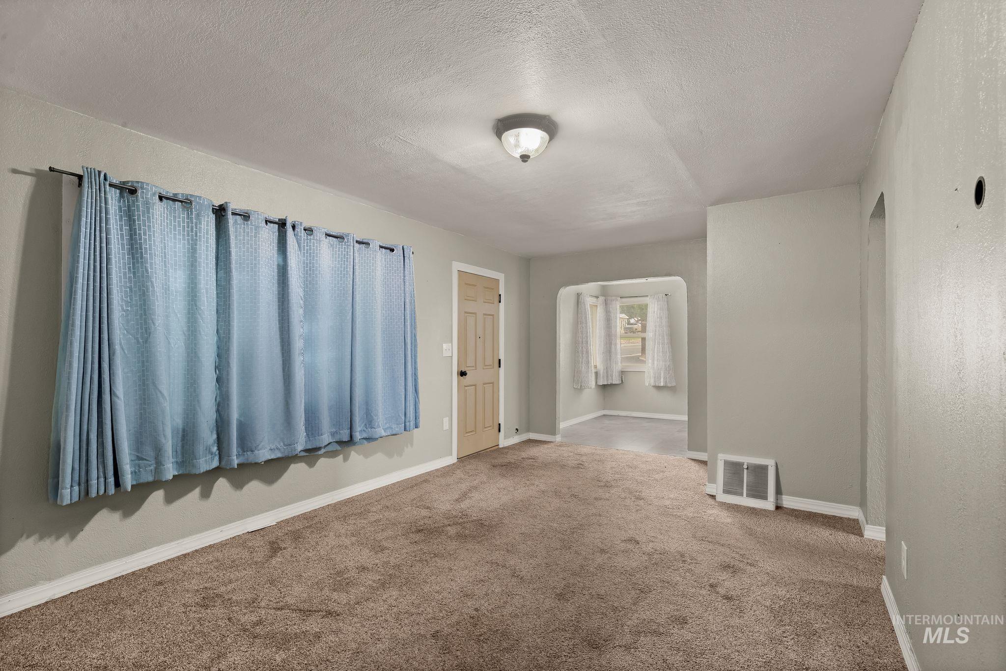 2255 Appleside Blvd, Clarkston, Washington 99403, 2 Bedrooms, 1 Bathroom, Residential For Sale, Price $269,000,MLS 98992407