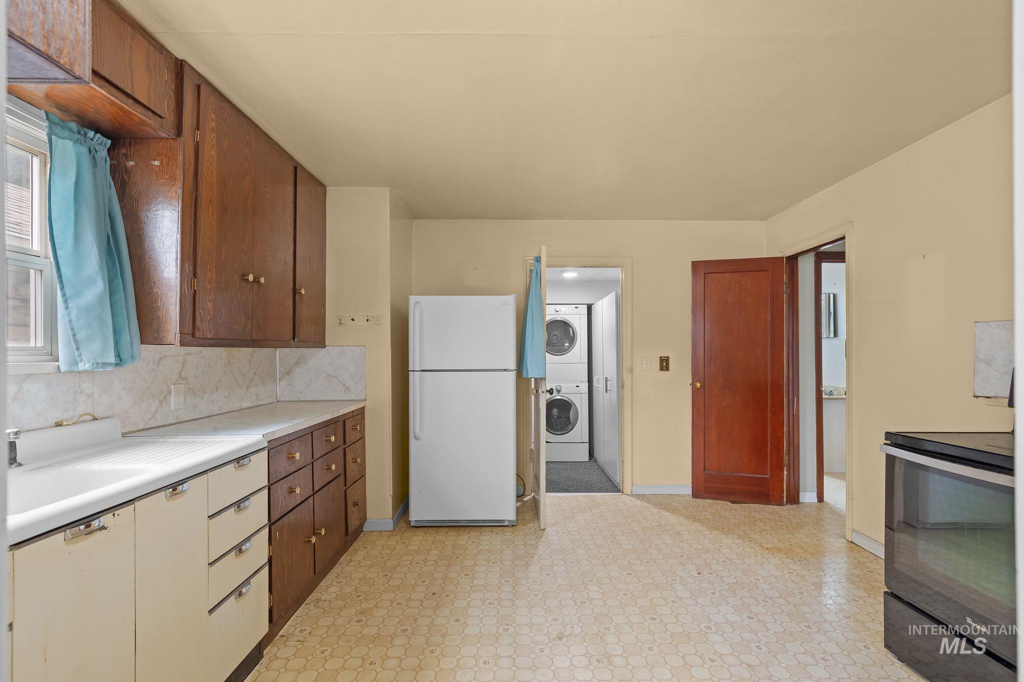 2255 Appleside Blvd, Clarkston, Washington 99403, 2 Bedrooms, 1 Bathroom, Residential For Sale, Price $269,000,MLS 98992407