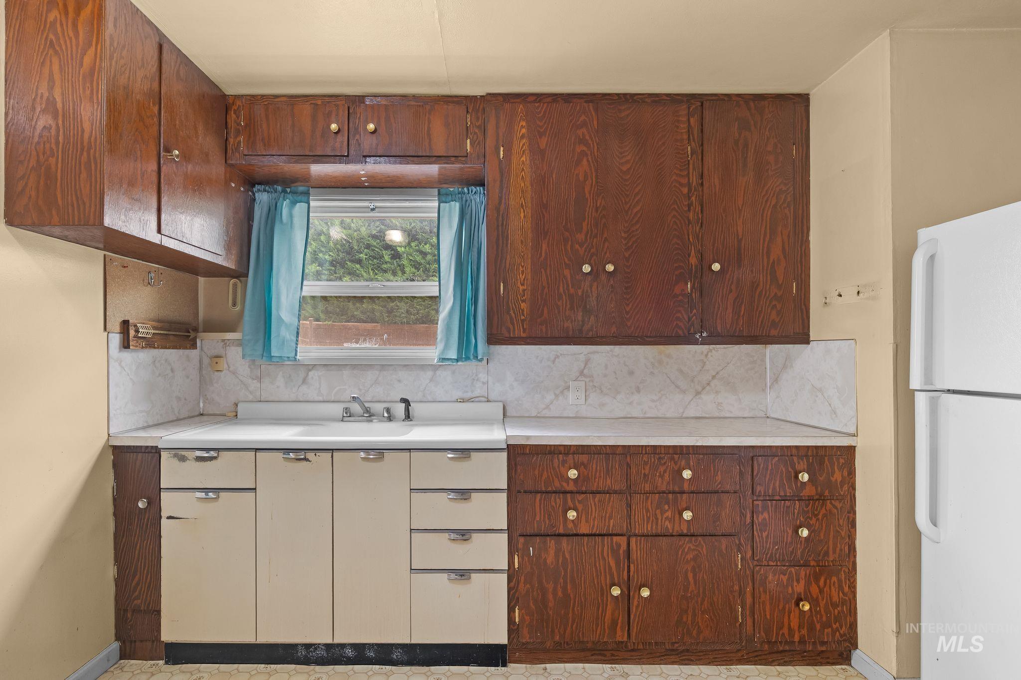 2255 Appleside Blvd, Clarkston, Washington 99403, 2 Bedrooms, 1 Bathroom, Residential For Sale, Price $269,000,MLS 98992407