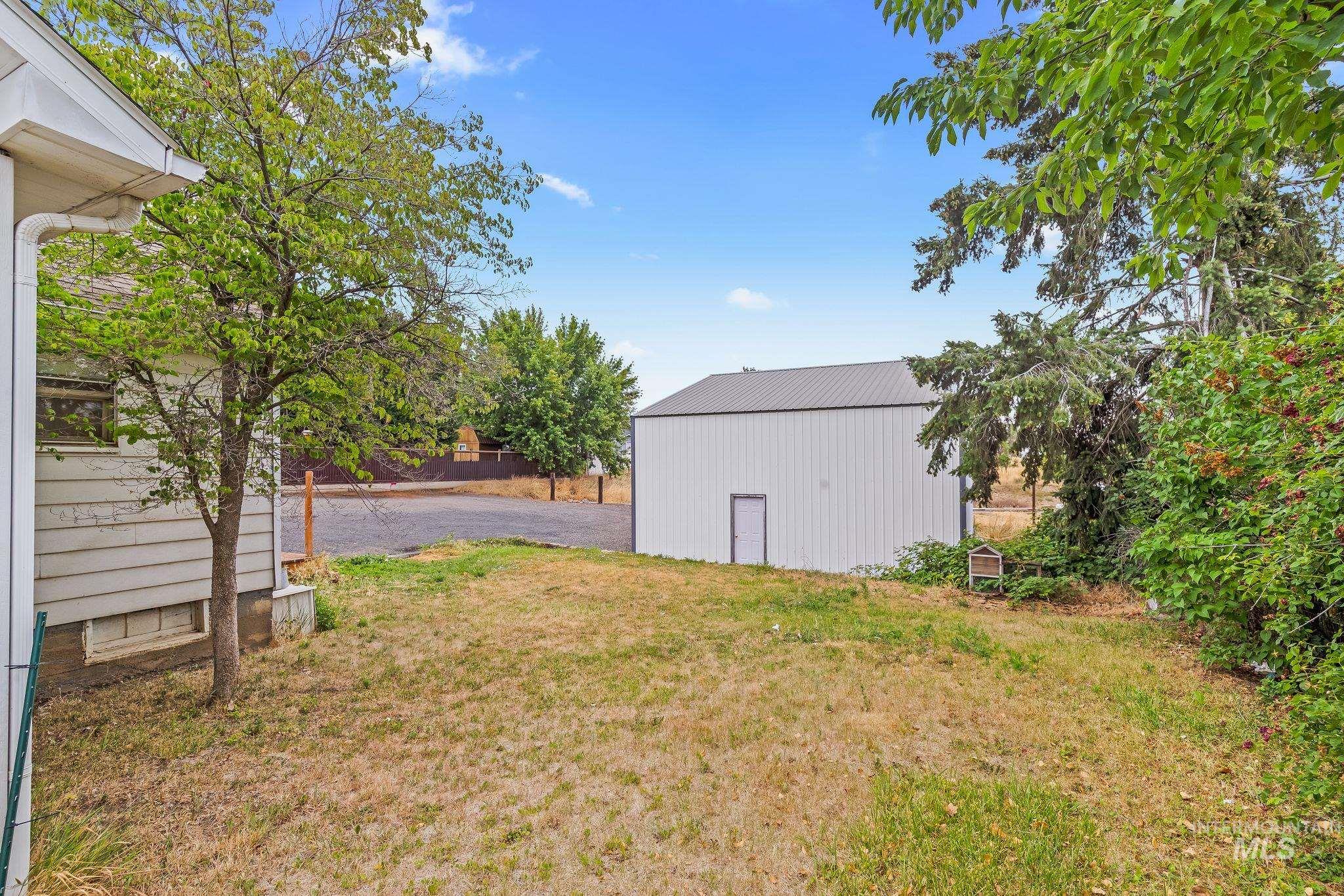 2255 Appleside Blvd, Clarkston, Washington 99403, 2 Bedrooms, 1 Bathroom, Residential For Sale, Price $269,000,MLS 98992407